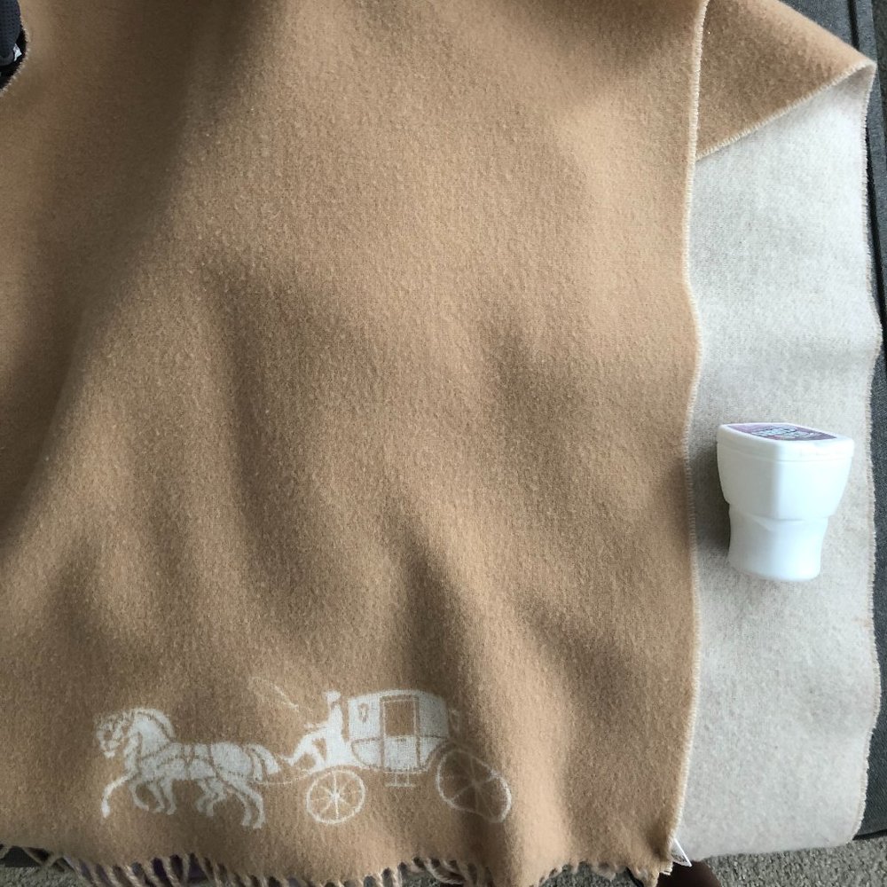 100% Wool Coach Nude/White Reversible Wrap/Scarf